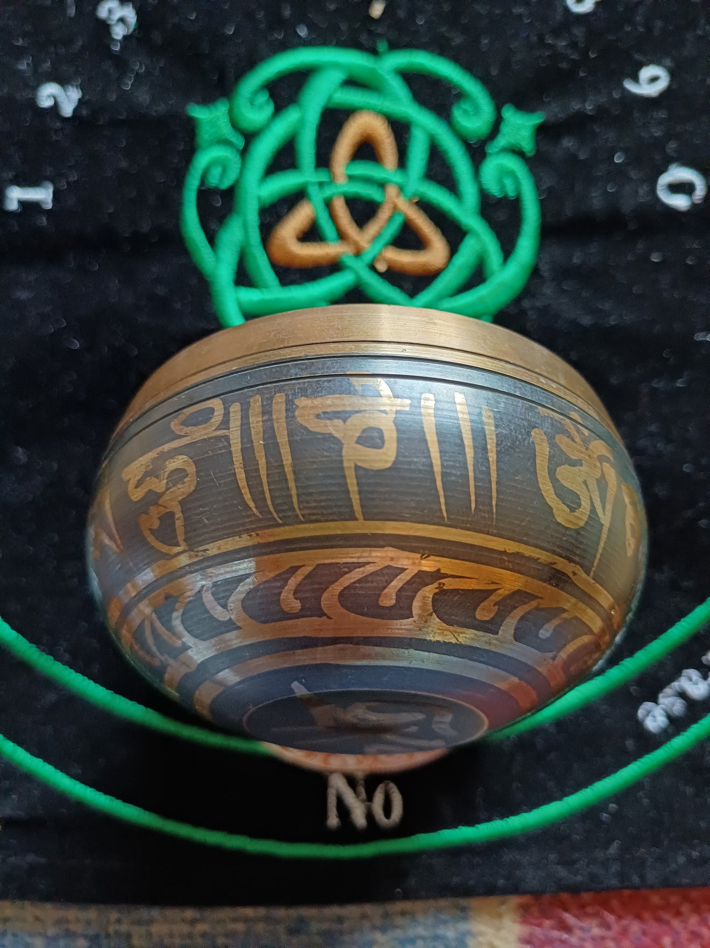 8cm Tibetan Singing Bowl with Cushion and Striker